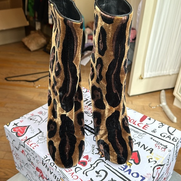 Velvet D&G leopard print Boots - Picture 3 of 5